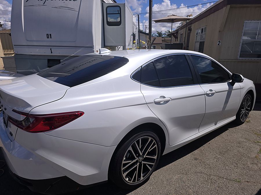 Toyota Camry — ceramic tint, rear glass with no creases on the curve